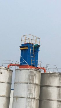 倉(cāng)頂布袋除塵器防護(hù)網(wǎng)的作用